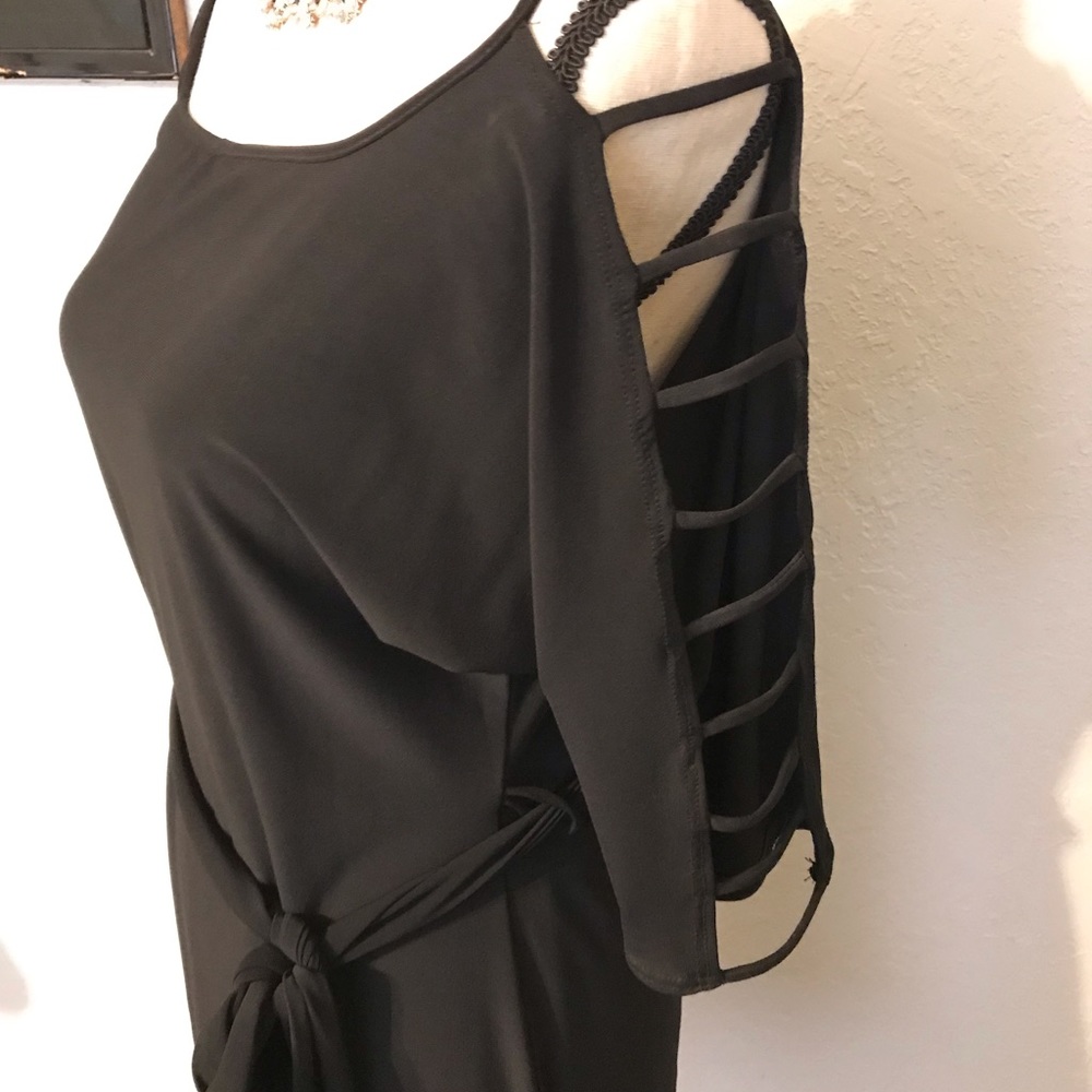 Unit Black Dress - Picture 2 of 6